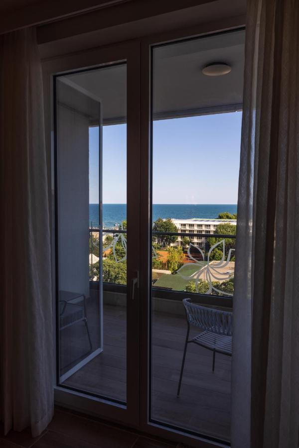 Maritim Amelia 5*