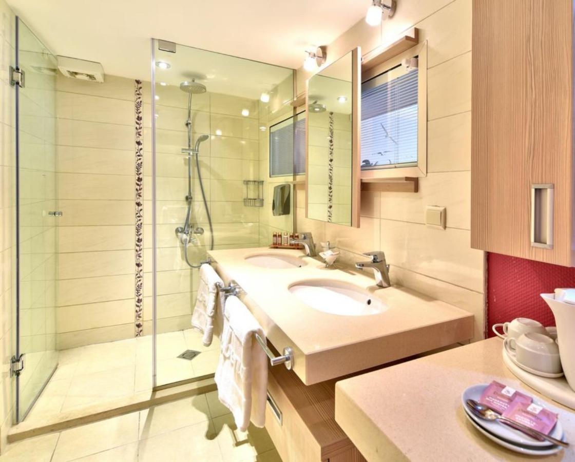 Maritim Amelia Hotel 5*